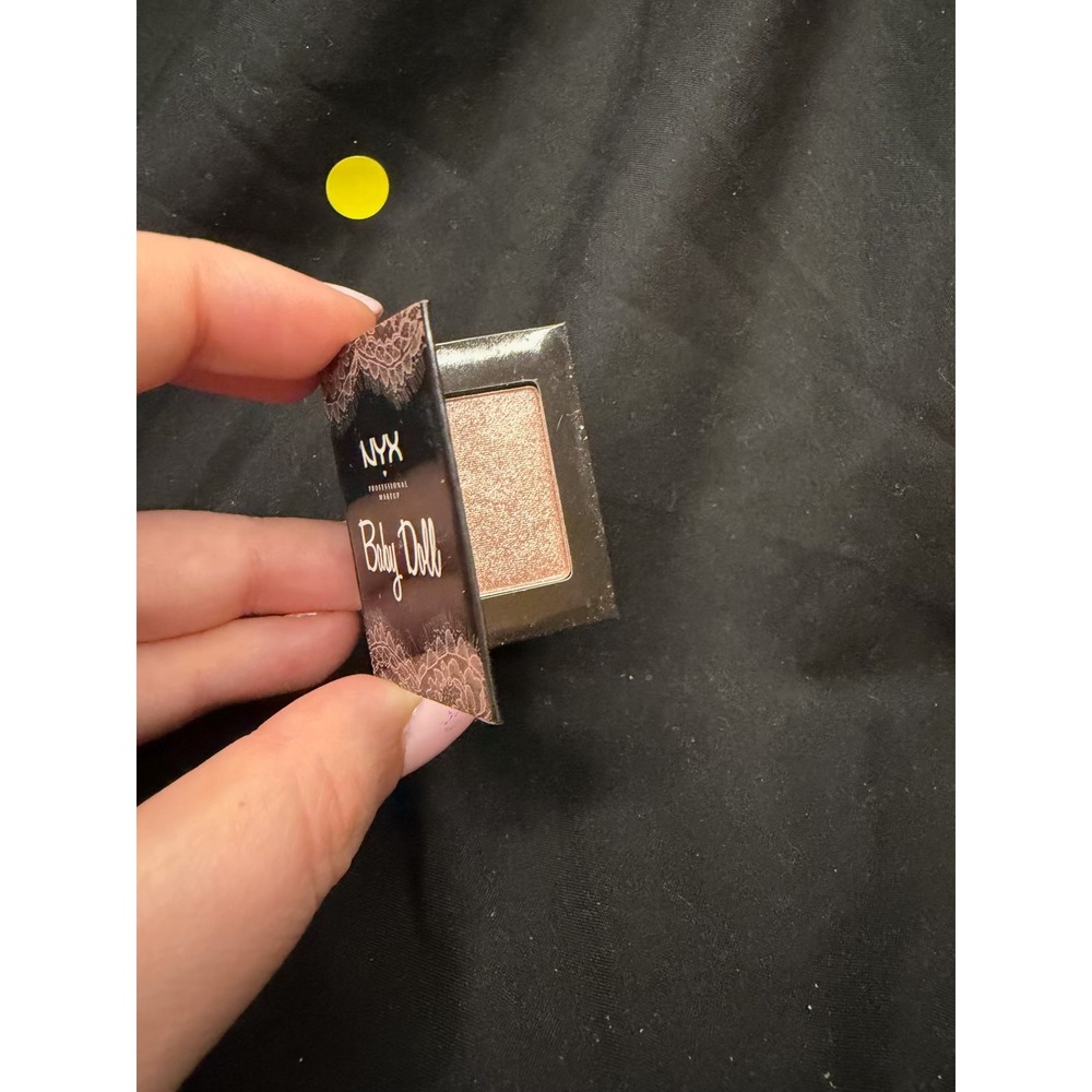 Nyx Baby Doll Eyeshadow